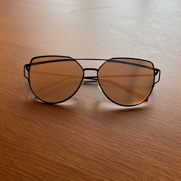 Fashion Oversized Sun Glasses Black Metal Frame Rose Tinted Lens - Picture 9 of 14